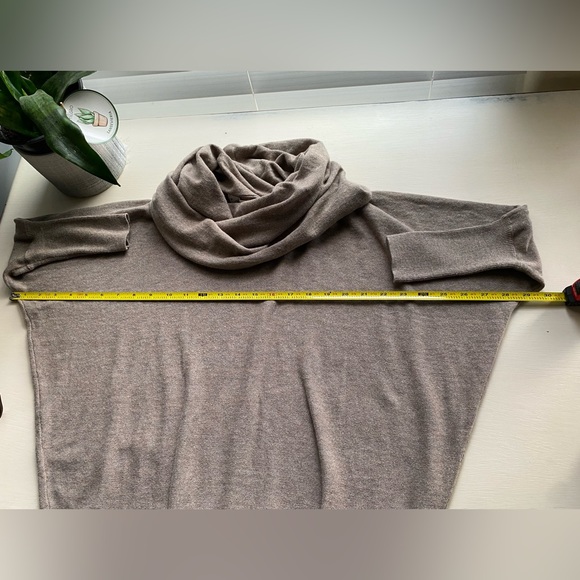 If It Were Me Cowl Neck Sweater Size S - Picture 9 of 10